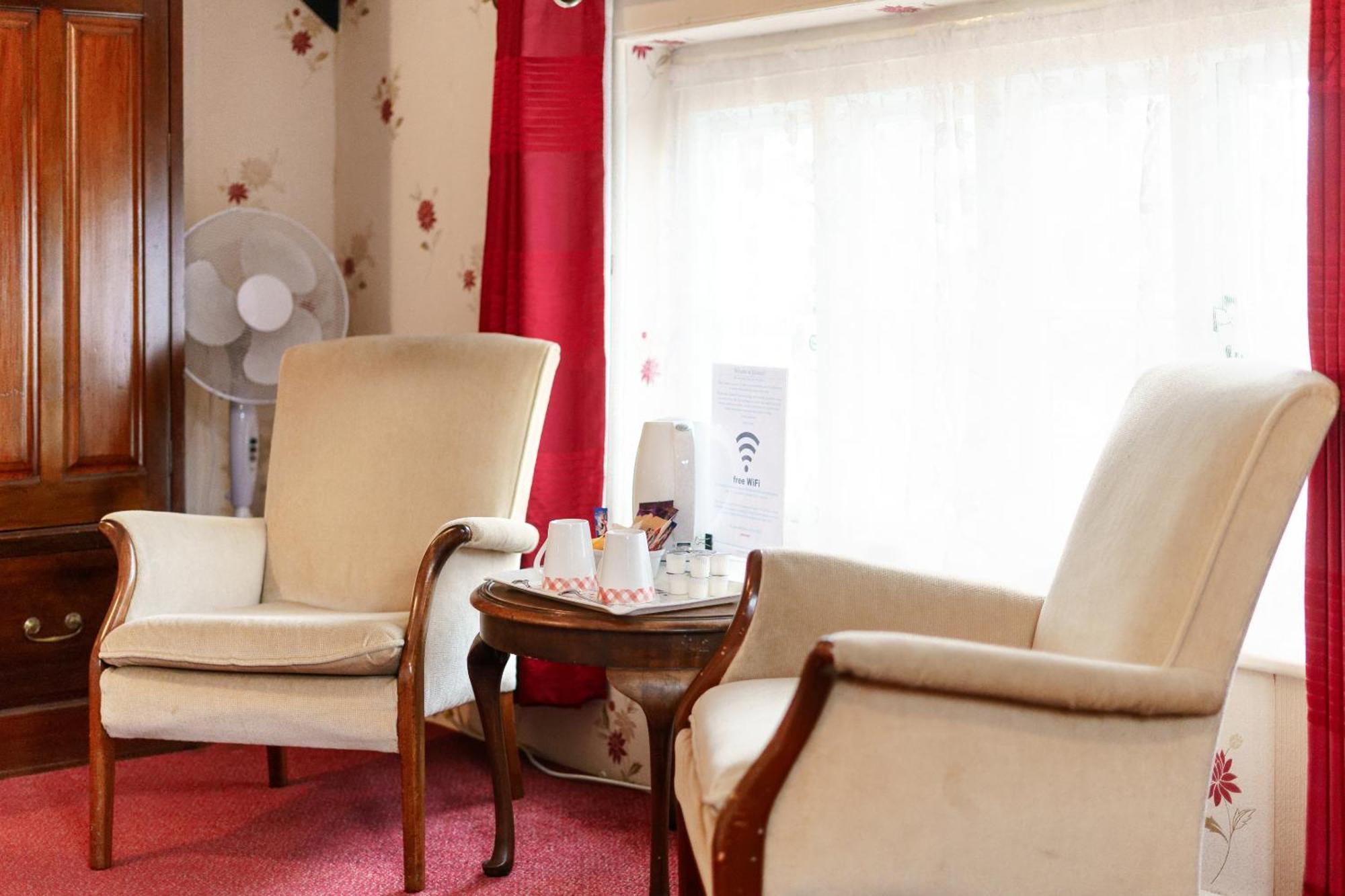 Yallands Farmhouse Тонтон Номер фото